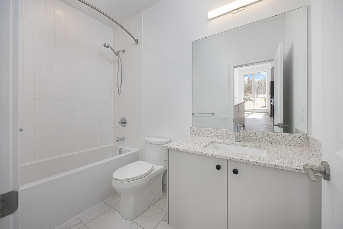 The Warbler  -    /  1196 sq.ft.